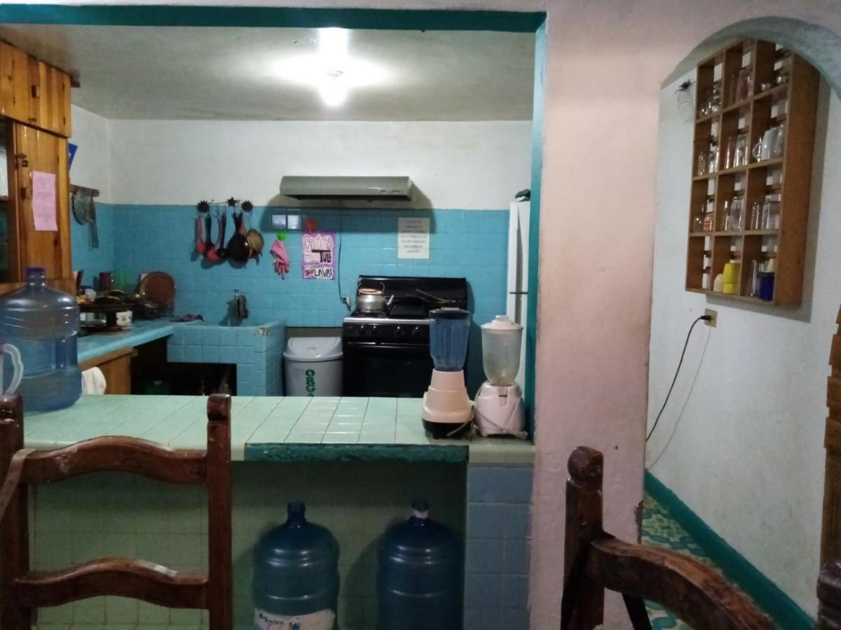Casa Lothuz Spacio Cultural Y Disidente San Cristóbal de Las Casas エクステリア 写真